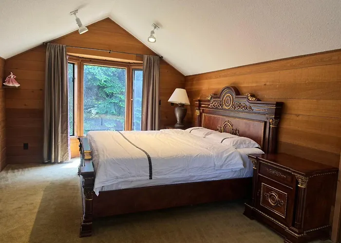 Jason House - Immaculate Suites In A Quiet Seaside Neighbourhood Near Uvic