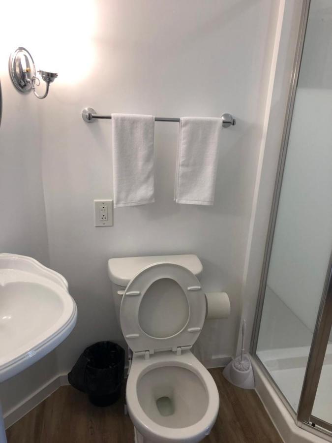 Jason House - Immaculate In A Quiet Seaside Neighbourhood Near Uvic Guest house