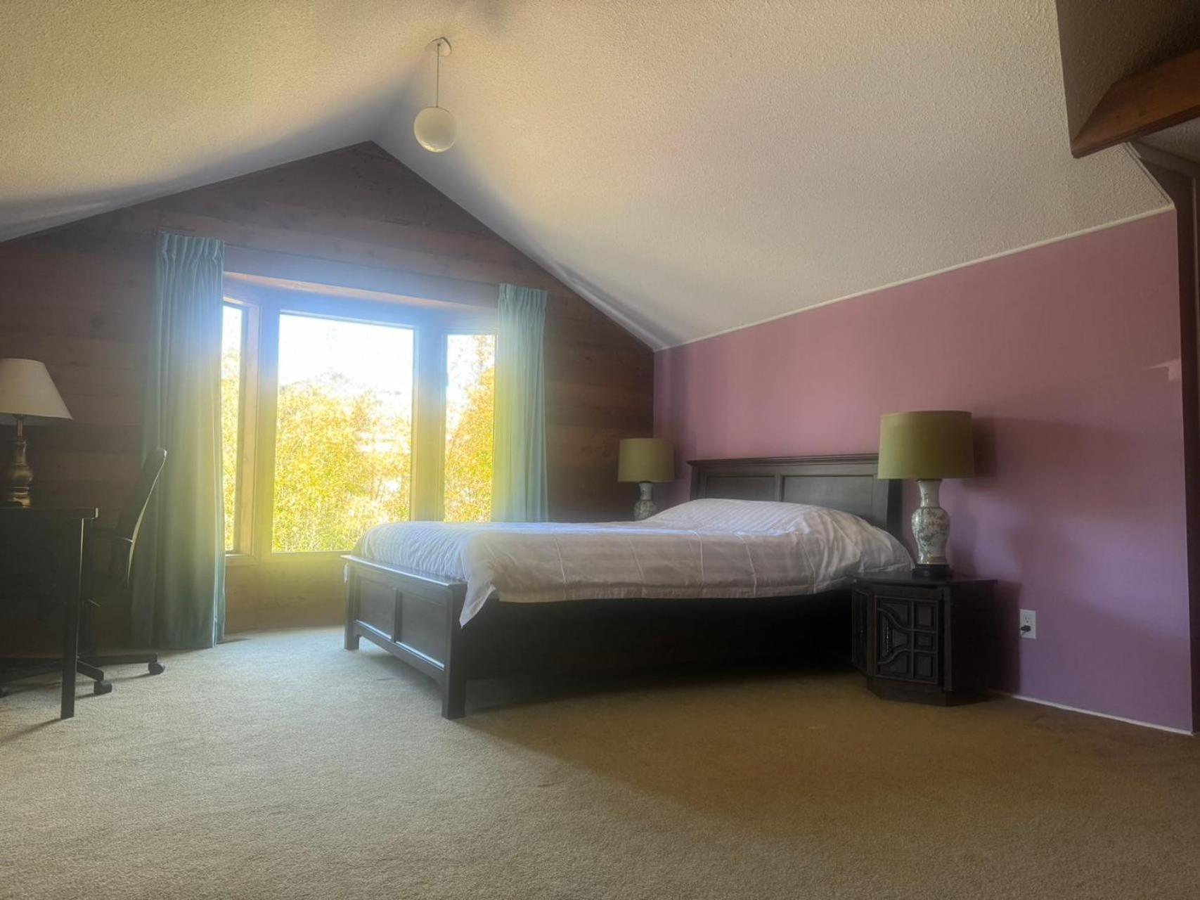 Jason House - Immaculate In A Quiet Seaside Neighbourhood Near Uvic Guest house
